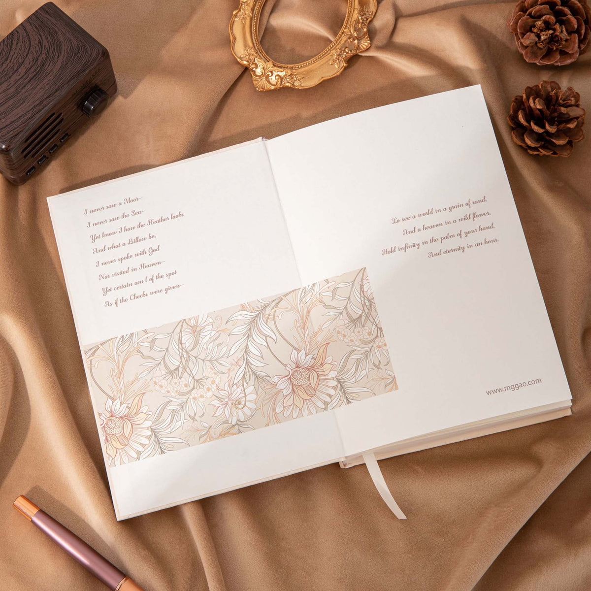 A5 Wind Flowers Hardcover Lined Notebook Endpaper Detail, Floral Pattern with Gold Text