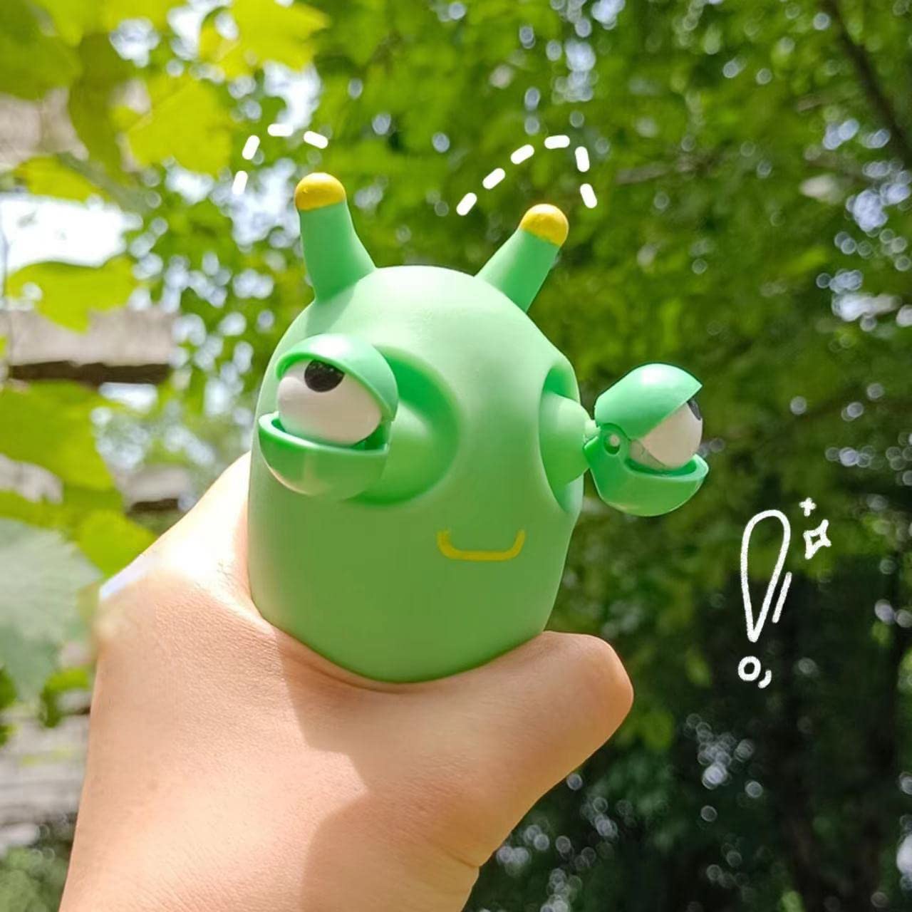 Squishy Squeeze Toy, Funny Grass Worm Pinch Toy, Green Eye Bouncing Worm Squeeze Toy, Novelty Fun Squeeze Stress Relief Toys for Adults Kids Gift Cool Gadgets