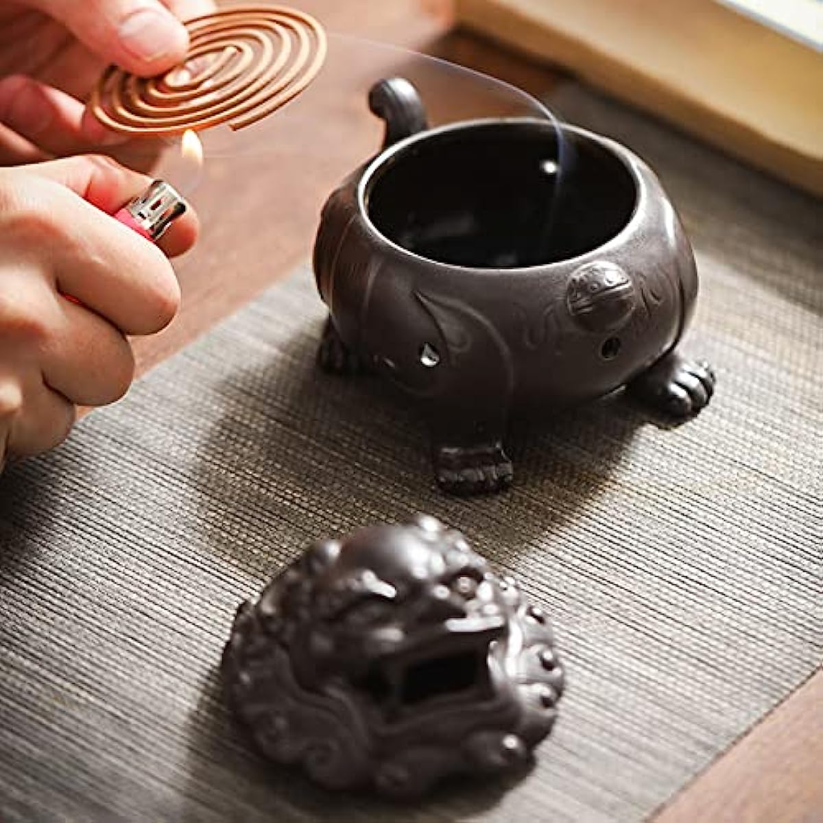 Pixiu Incense Burner for sage/Cones/Coil Incense, Handicraft Ceramic backflow Incense Burner, Aromatherapy Ornament Cool Home bedroome Decor , Gifts for Meditation Accessories & Yoga