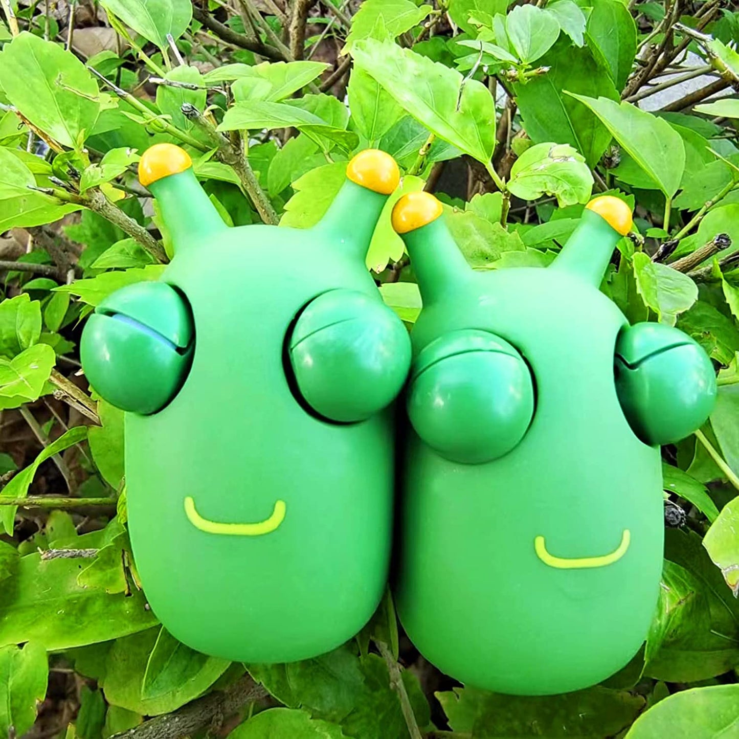 Squishy Squeeze Toy, Funny Grass Worm Pinch Toy, Green Eye Bouncing Worm Squeeze Toy, Novelty Fun Squeeze Stress Relief Toys for Adults Kids Gift Cool Gadgets